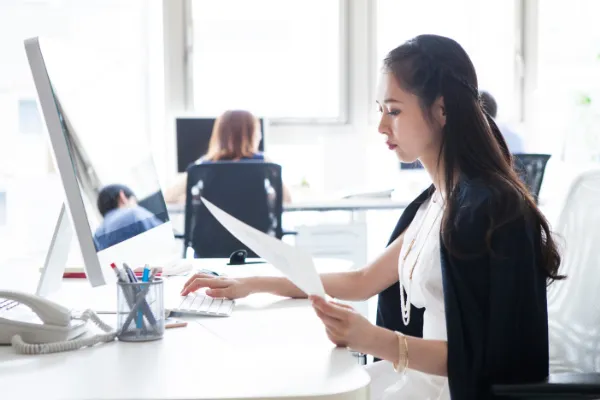 PCモニターの高さ